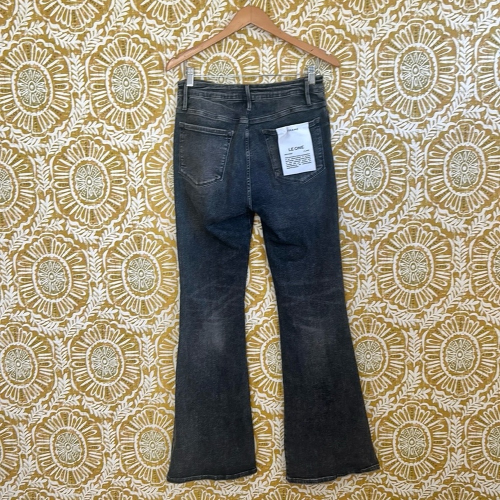 NWT FRAME Denim Le One Flare Dark Wash Jeans in Hughes $238 size 2 (Fits 30-34) - Picture 12 of 15